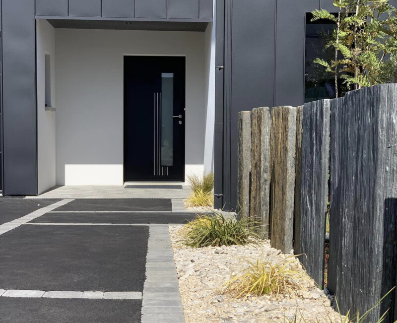 Comment aménager son entrée extérieure de sa maison ? - Maisons BERCI
